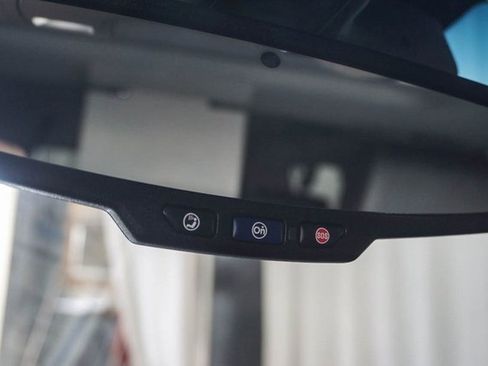 Used 2018 Chevrolet Suburban Premier image 28