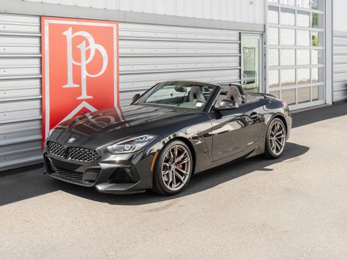Used 2022 BMW Z4 M40i w/ Premium Package RWD image 34