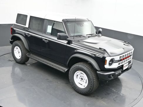 New 2025 Ford Bronco Heritage Edition image 30