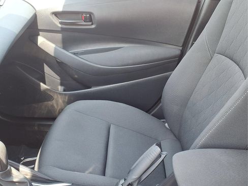 Used 2025 Toyota Corolla LE FWD image 14