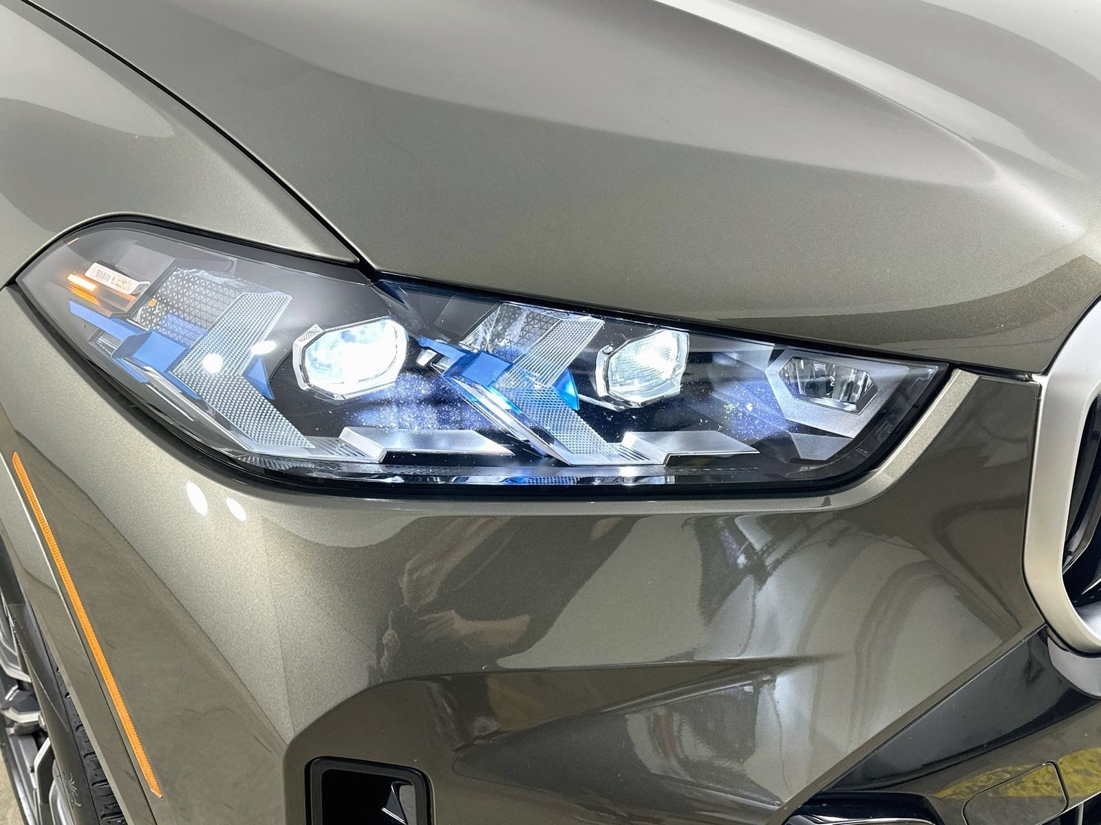Used 2026 BMW X5 M60i AWD/4WD image 9