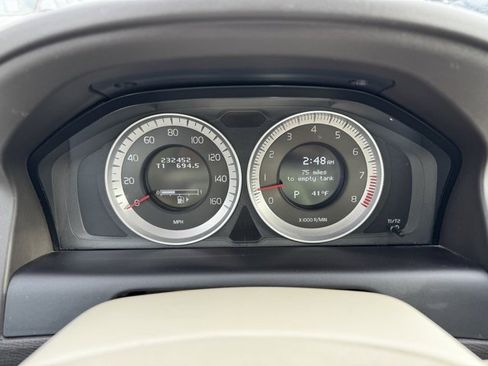 Used 2011 Volvo XC60 T6 image 22