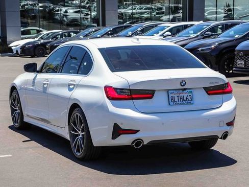 Used 2019 BMW 330i Sedan w/ Convenience Package RWD image 4