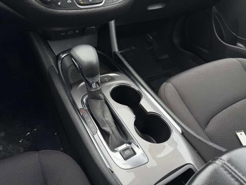 Used 2024 Chevrolet Malibu LT image 27