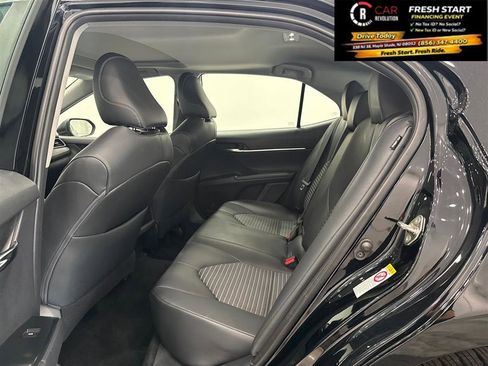 Used 2019 Toyota Camry SE w/ Convenience Package FWD image 37