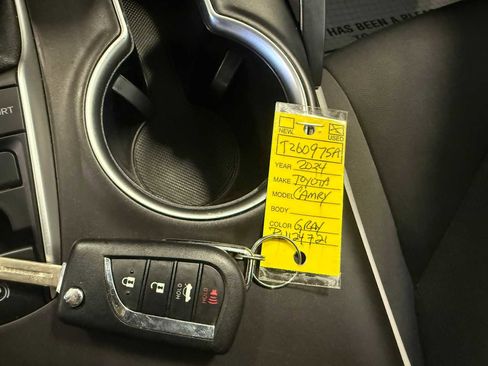 Used 2024 Toyota Camry LE AWD/4WD image 37