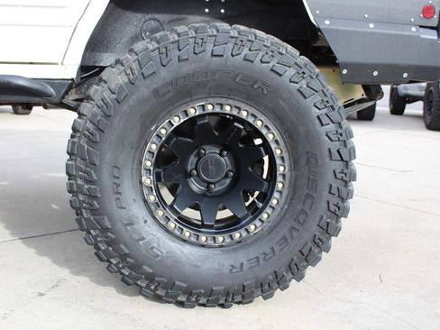 Used 2001 Jeep Cherokee Sport image 45