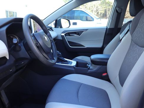 Used 2023 Toyota RAV4 XLE image 11