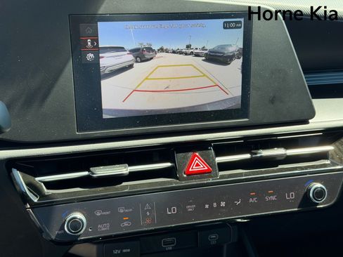 New 2026 Kia Niro LX FWD image 17