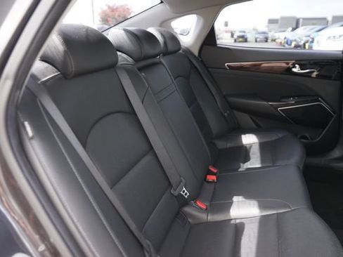 Used 2019 Kia Cadenza Technology FWD image 17