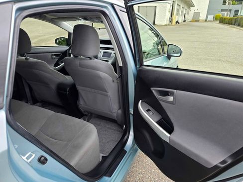 Used 2013 Toyota Prius Three w/ Solar Roof Pkg FWD image 13