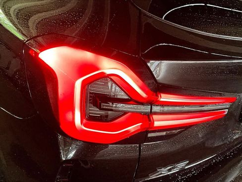 Used 2023 BMW X3 xDrive30i w/ M Sport Package image 28