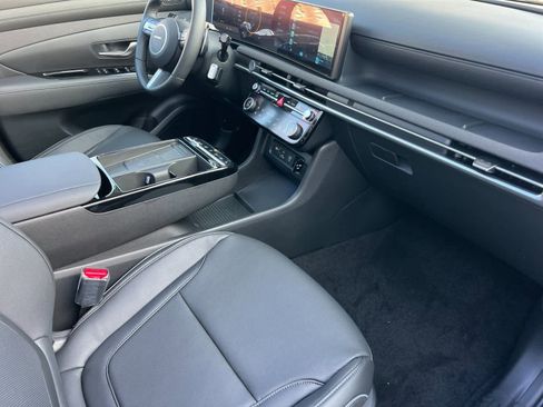 New 2026 Hyundai Tucson Limited image 16