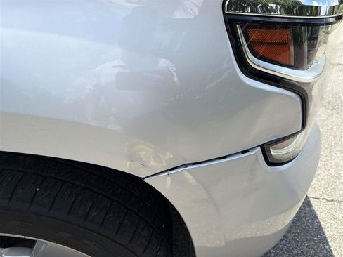 Used 2019 Chevrolet Tahoe LT RWD image 12