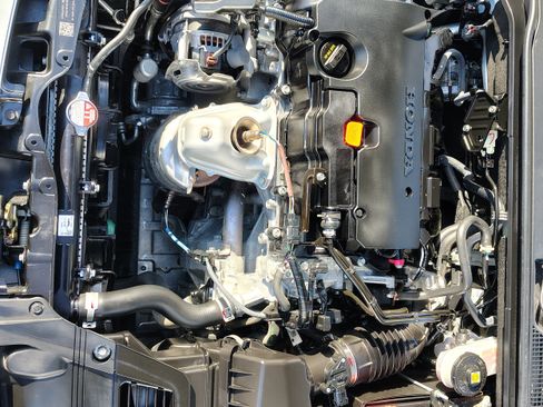 Used 2024 Honda Civic Sport image 11