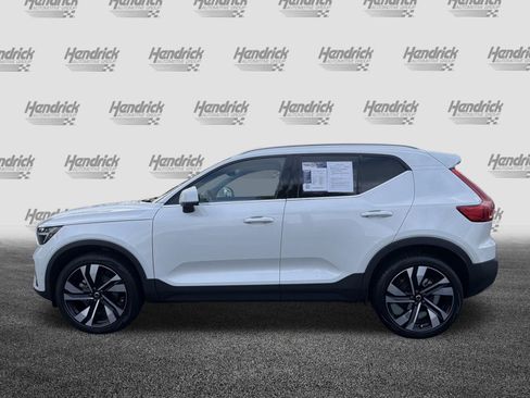Certified 2023 Volvo XC40 B5 Plus w/ Protection Package Premier AWD/4WD image 7