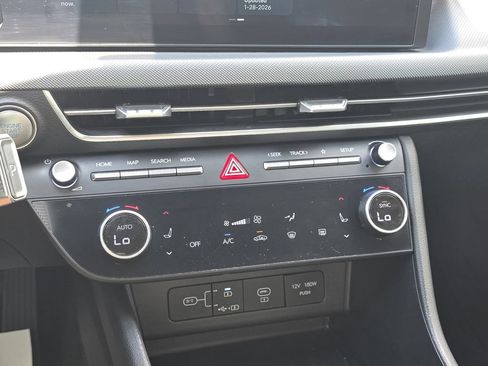Used 2024 Hyundai Sonata SEL FWD image 17