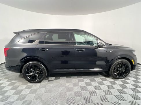 Used 2022 Kia Sorento SX FWD image 2