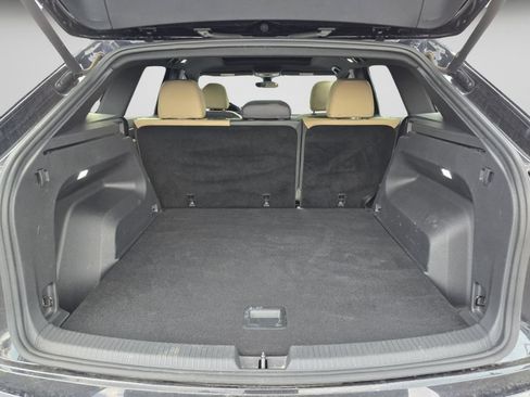 Used 2024 Volkswagen Atlas Cross Sport SE w/ Panoramic Sunroof Package AWD/4WD image 28