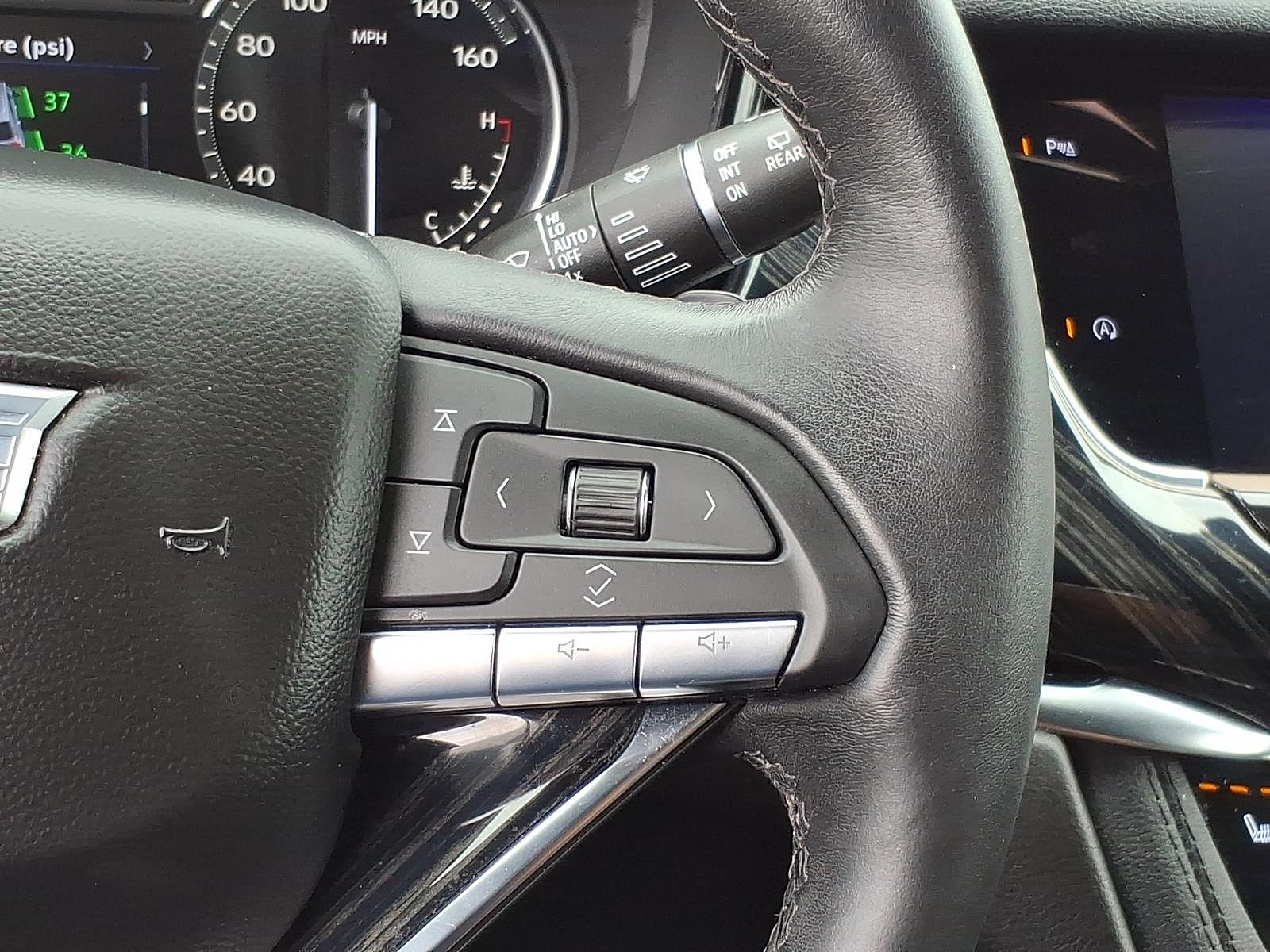 Used 2024 Cadillac XT6 Premium Luxury AWD/4WD image 22