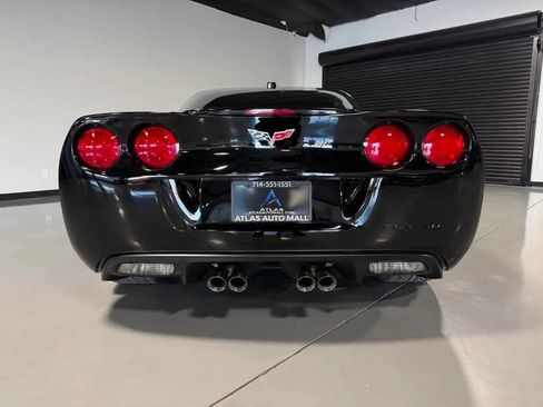 Used 2005 Chevrolet Corvette Coupe w/ Preferred Equipment Group RWD image 5
