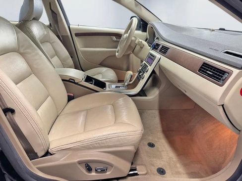 Used 2011 Volvo XC70 3.2 image 27