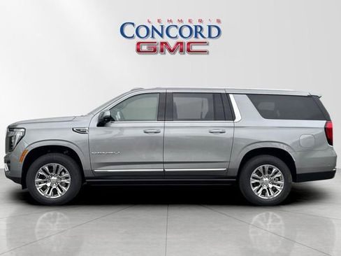 New 2026 GMC Yukon XL Denali w/ Sun & Power Step Package AWD/4WD image 7