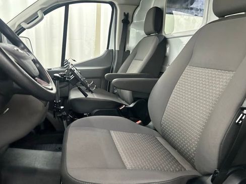 Used 2023 Ford Transit 150 Low Roof AWD image 10