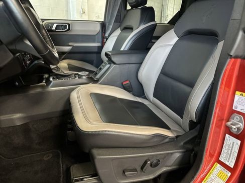 Certified 2023 Ford Bronco Wildtrak image 4