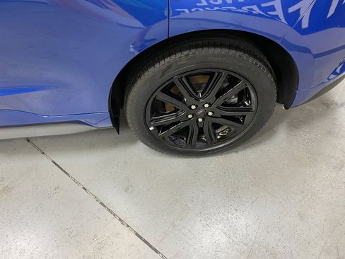 Used 2024 Ford Edge ST-Line image 12