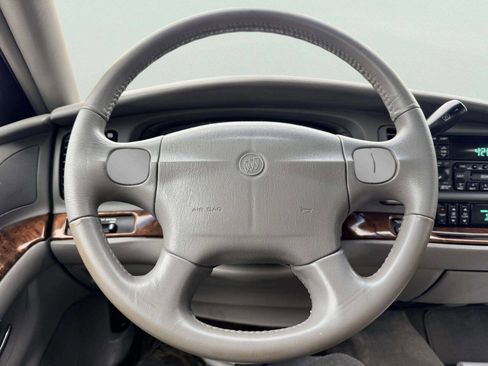 Used 2005 Buick Park Avenue FWD image 25