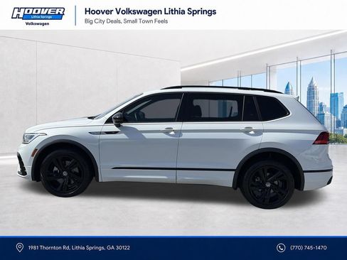 Used 2023 Volkswagen Tiguan SE R-Line FWD image 22