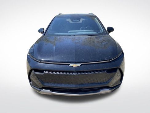 Used 2024 Chevrolet Equinox EV LT w/ Active Safety Package 3 FWD image 2