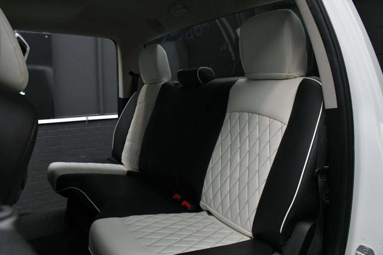 Used 2017 RAM 1500 Express AWD/4WD image 31