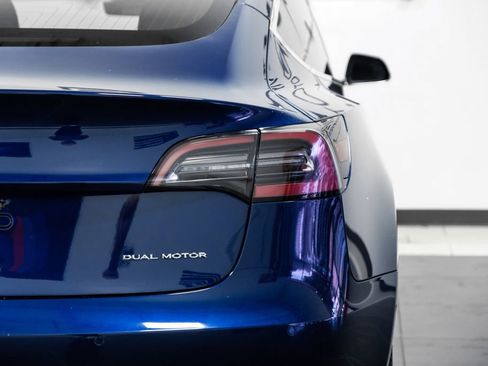 Used 2018 Tesla Model 3 Long Range image 41