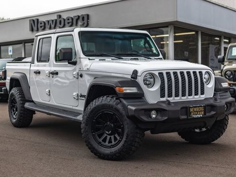 Used 2020 Jeep Gladiator Sport w/ Quick Order Package 24S AWD/4WD image 1
