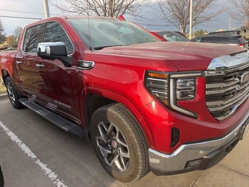 Used 2024 GMC Sierra 1500 SLT w/ SLT Premium Plus Package image 2