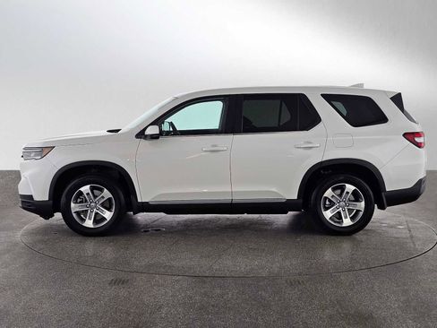 Used 2025 Honda Pilot EX-L image 6