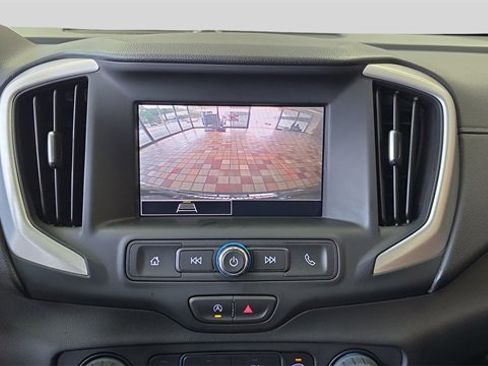 Used 2023 GMC Terrain SLE w/ Elevation Edition image 22