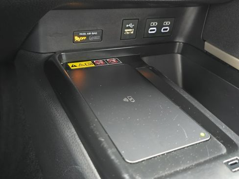 Certified 2025 Toyota Camry LE FWD image 7