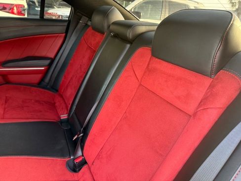 Used 2022 Dodge Charger Scat Pack w/ Dynamics Package RWD image 29