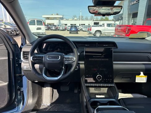 New 2026 GMC Terrain Denali w/ LPO, Black Badging Package image 16