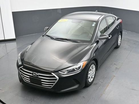 Used 2017 Hyundai Elantra SE image 21