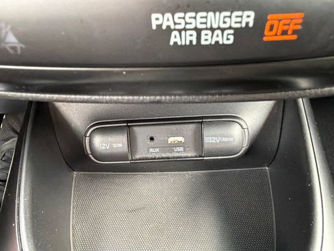 Used 2018 Kia Soul + FWD image 21