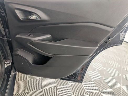 Certified 2024 Chevrolet Trax LS w/ LS Convenience Package FWD image 27