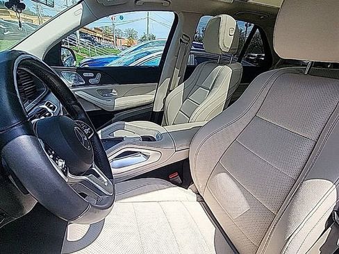Used 2021 Mercedes-Benz GLE 350 4MATIC image 4