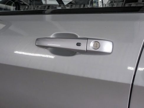 Used 2016 Jeep Grand Cherokee Limited 75th Anniversary image 40