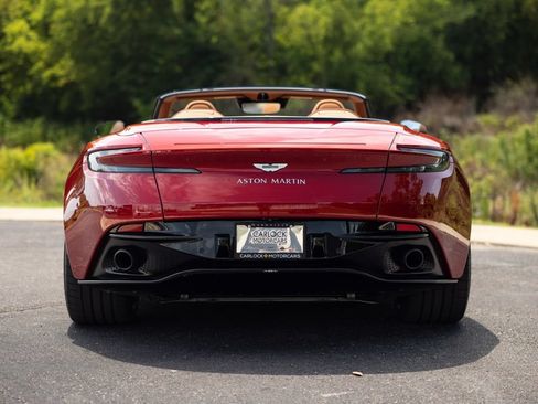 Used 2025 Aston Martin DB12 Convertible RWD image 5