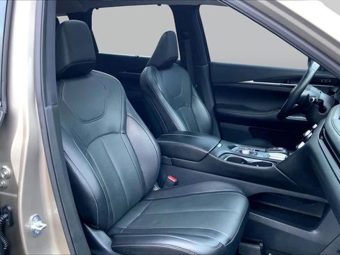 Used 2023 INFINITI QX60 Sensory FWD image 23