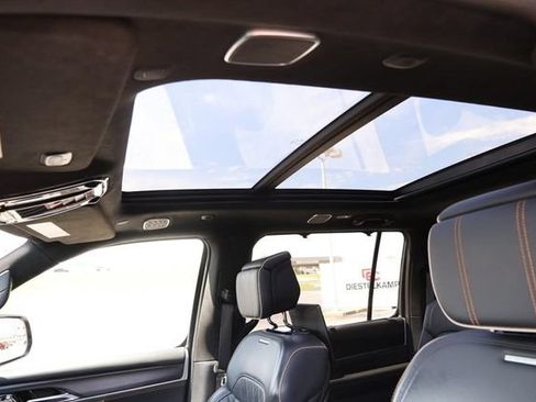 Used 2024 Jeep Grand Wagoneer L Series III w/ Rear Seat Video Group 1 AWD/4WD image 11